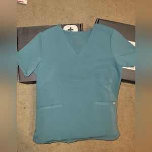 FIGS Hydrogreen Medium Casma Scrub  Top
